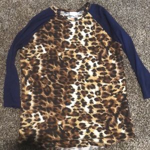 Lularoe 3/4 sleeve T-shirt